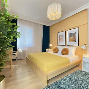 missafir-chic-flat-near-shopping-malls-in-sisli.istanbul-turkeyhotels.com/