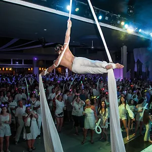 https://riu-palace-riviera-maya.quintano-roohotels.com